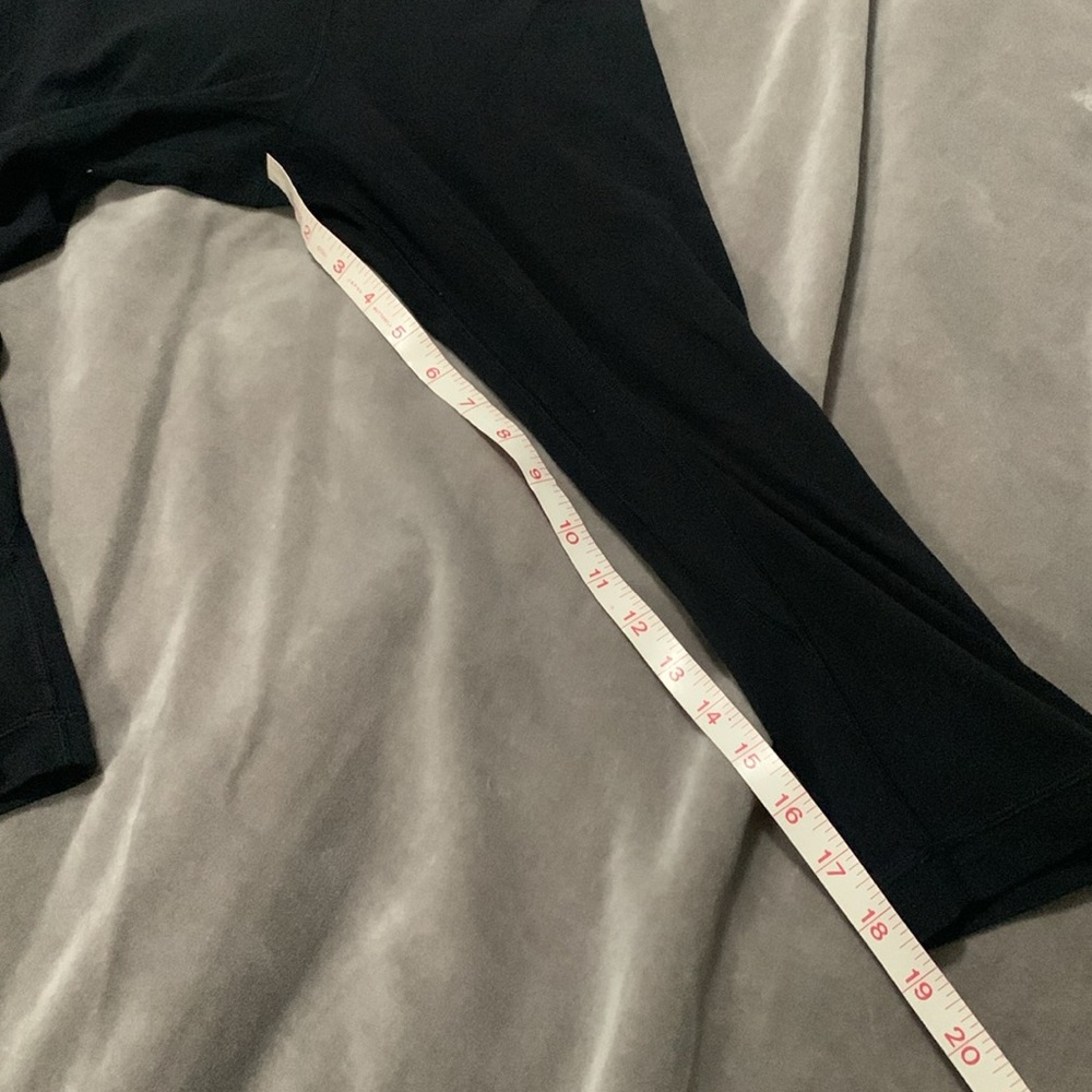 Lululemon capris S? Super soft black - Picture 3 of 4